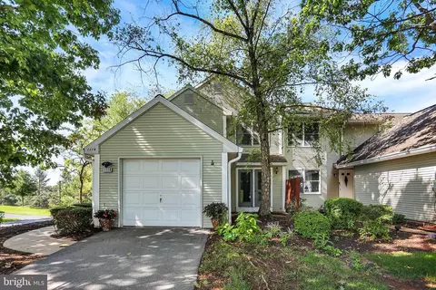 1114 Aberdeen Ct, Harrisburg, PA 17111