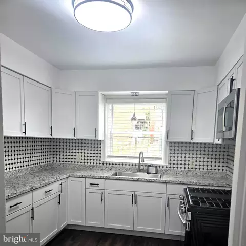 1828 State St, Harrisburg, PA 17103
