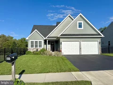 2015 Laura Ln, Harrisburg, PA 17110