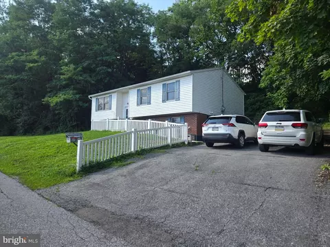 396 Whiteside Ave, Highspire, PA 17034