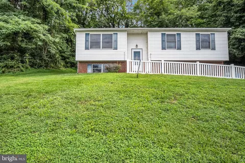 396 Whiteside Ave, Highspire, PA 17034