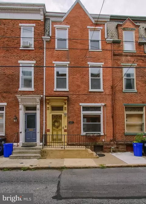 1610 Susquehanna St, Harrisburg, PA 17102
