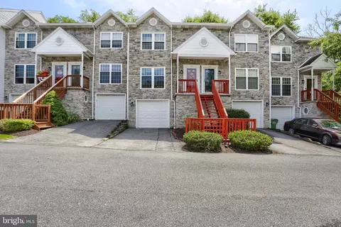 2143 Saint Clair Ct, Harrisburg, PA 17110