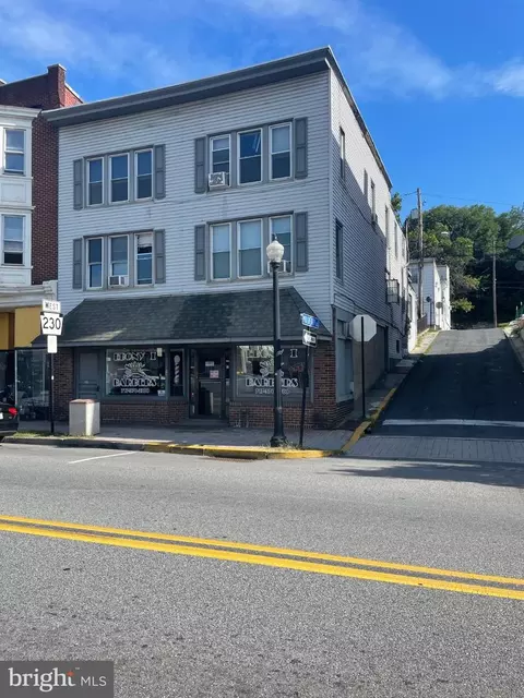 29-31 N Front St, Steelton, PA 17113