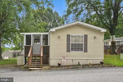 140 David Dr, Middletown, PA 17057