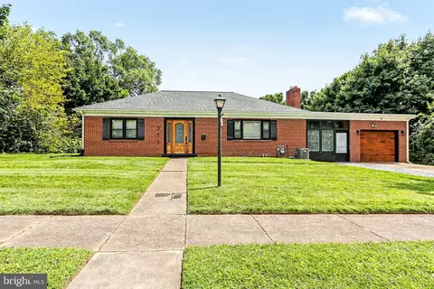 311 N 70th St, Harrisburg, PA 17111