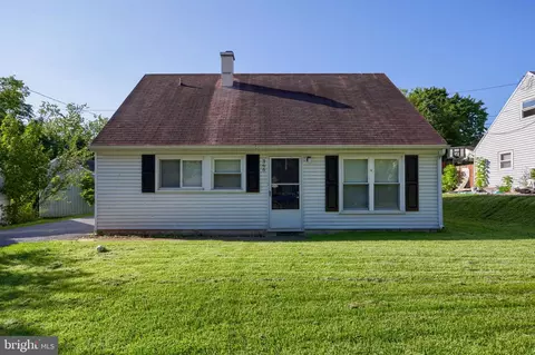 366 Cypress St, Middletown, PA 17057