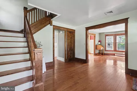 Entry Way - 268 E Areba Ave, Hershey, PA 17033 photo 1 of 3