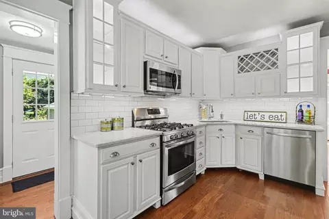 Kitchen - 268 E Areba Ave, Hershey, PA 17033 photo 2 of 2