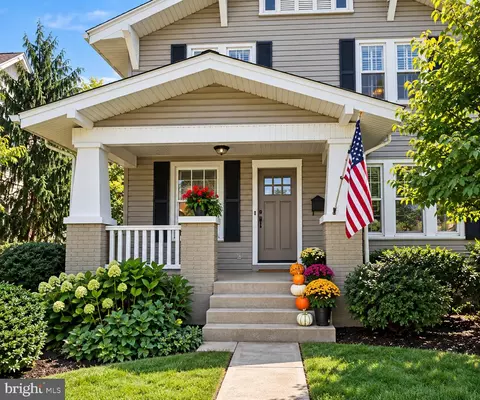Exterior - 268 E Areba Ave, Hershey, PA 17033 photo 2 of 11