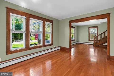 Living - 268 E Areba Ave, Hershey, PA 17033 photo 2 of 2