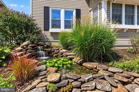 Exterior - 268 E Areba Ave, Hershey, PA 17033 photo 6 of 11
