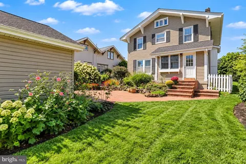 Exterior - 268 E Areba Ave, Hershey, PA 17033 photo 7 of 11