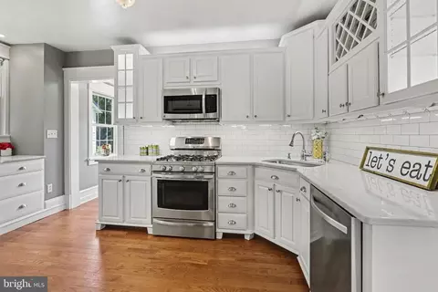 Kitchen - 268 E Areba Ave, Hershey, PA 17033 photo 1 of 2