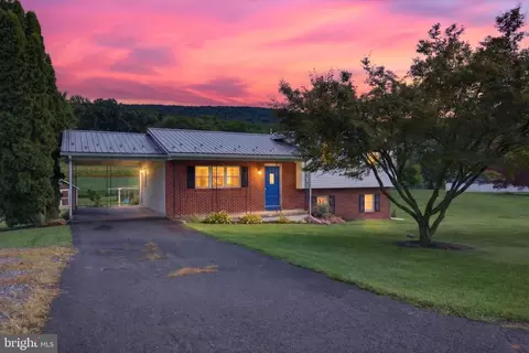 11 Longabach Blvd, Elizabethville, PA 17023