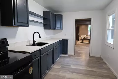 242 N 2nd St, Steelton, PA 17113