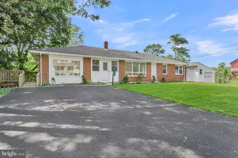 7257 Union Deposit Rd, Hummelstown, PA 17036