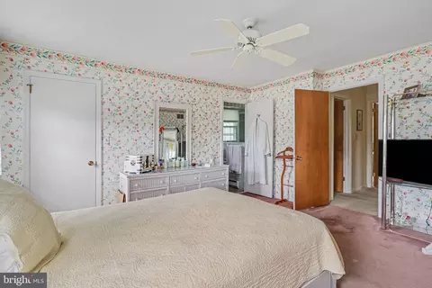 Bedroom - 999 Beech Ave, Hershey, PA 17033 photo 2 of 5