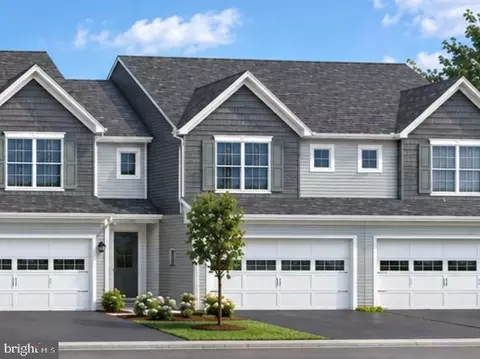 141 Magnolia Dr, Middletown, PA 17057
