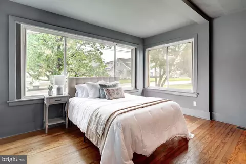 Bedroom - 1421 E Derry Rd, Hershey, PA 17033 photo 1 of 4