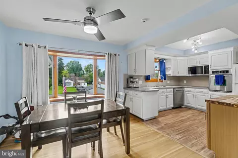 Dining - 434 Cedar Ave, Hershey, PA 17033 photo 1 of 3