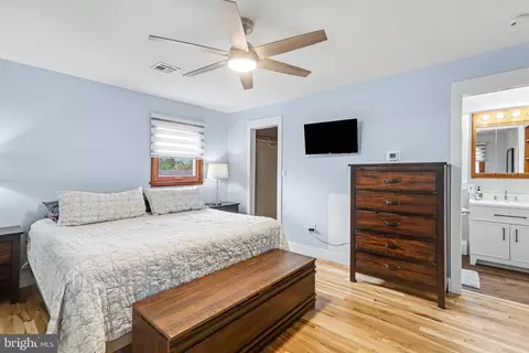 Bedroom - 434 Cedar Ave, Hershey, PA 17033 photo 1 of 5
