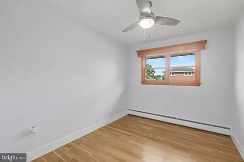 Bedroom - 434 Cedar Ave, Hershey, PA 17033 photo 5 of 5