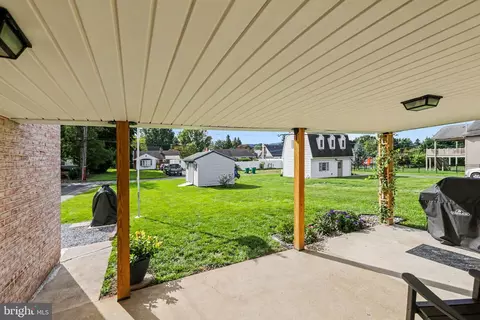 Exterior - 434 Cedar Ave, Hershey, PA 17033 photo 3 of 3