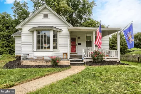 3830 Cloverfield Rd, Harrisburg, PA 17109
