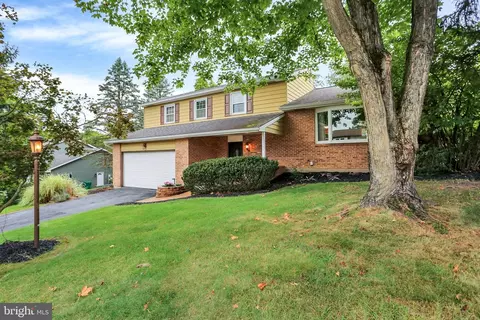 4118 Lisa Dr, Harrisburg, PA 17112