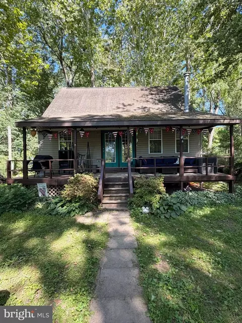 18 Beech Island Is, Middletown, PA 17057