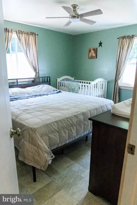 Bedroom - 8930 Route 25, Spring Glen, PA 17978 photo 3 of 6