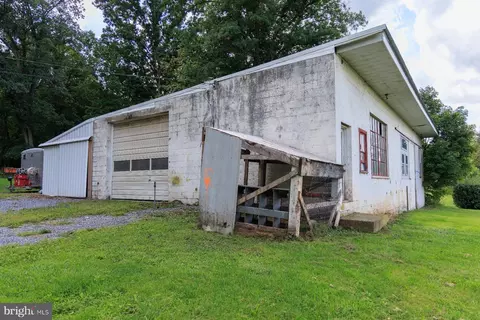 Exterior - 8930 Route 25, Spring Glen, PA 17978 photo 6 of 7