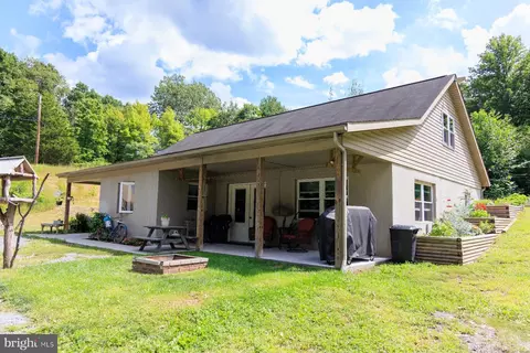 Exterior - 8930 Route 25, Spring Glen, PA 17978 photo 1 of 7