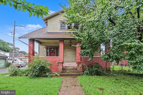 1831 Sycamore St, Harrisburg, PA 17104