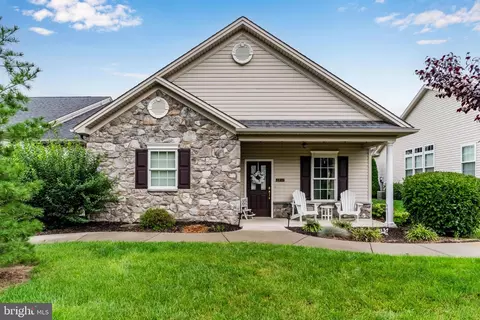 6937 Derrick Dr #88, Harrisburg, PA 17112