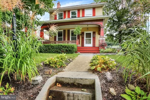 9951 Jonestown Rd, Grantville, PA 17028