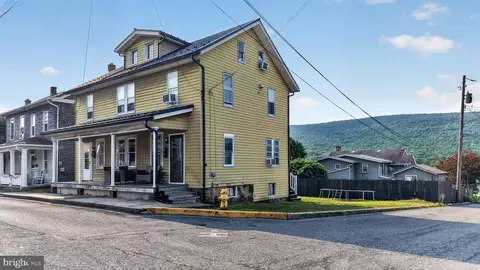 126 E Spruce St, Williamstown, PA 17098
