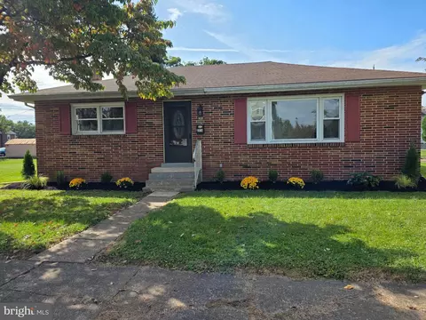 2514 S 3rd St, Steelton, PA 17113