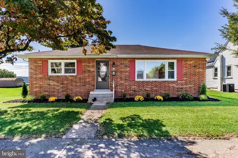 2514 S 3rd St, Steelton, PA 17113