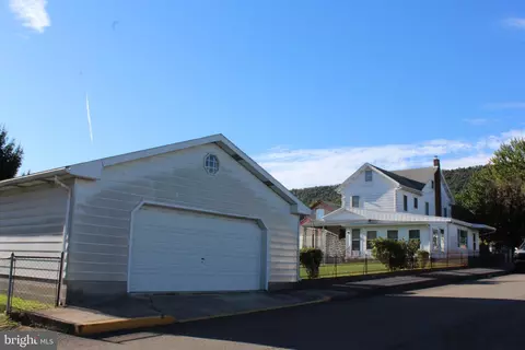 402 Elizabeth St, Williamstown, PA 17098