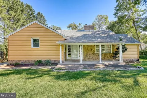3625 Crooked Hill Rd, Harrisburg, PA 17110