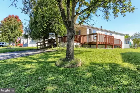 101 Barnwood Pl, Harrisburg, PA 17112