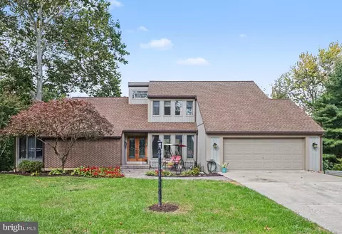 2134 Sycamore Dr, Harrisburg, PA 17112