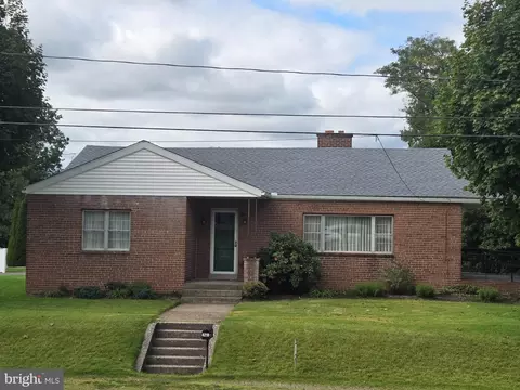4219 St Rt 209, Elizabethville, PA 17023