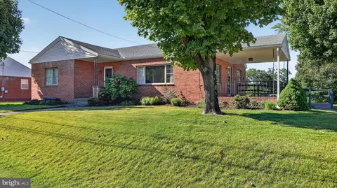 4219 St Rt 209, Elizabethville, PA 17023