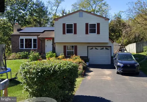 561 Thrush Ct, Harrisburg, PA 17111
