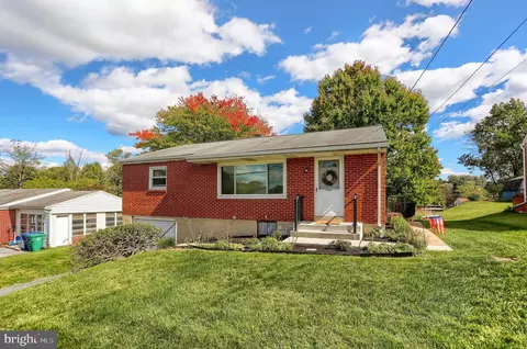 1391 Ford Ave, Harrisburg, PA 17109