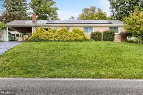 5640 Chambers Hill Rd, Harrisburg, PA 17111