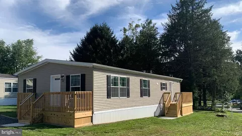 43 Evergreen Ln, Halifax, PA 17032